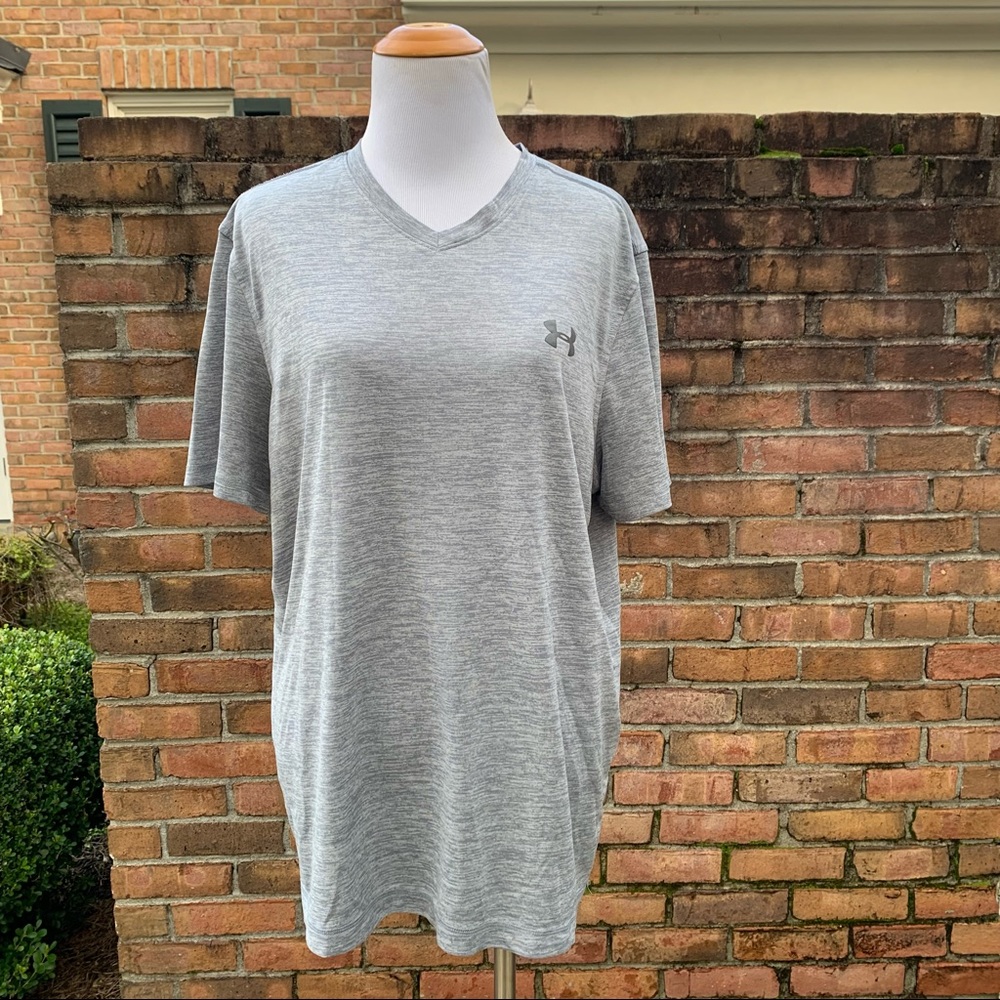 Men’s Under Armour UA Heatgear V Neck Athletic Loose Fit Top Medium M